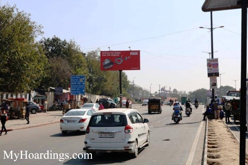 Hoardings Kodia Pull Xing  Kasmiri Gate to Lal Quila in New Delhi, Outdoor Media Agency New Delhi